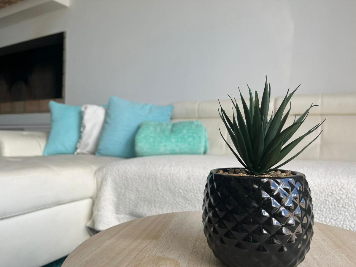 Casa Luz - *